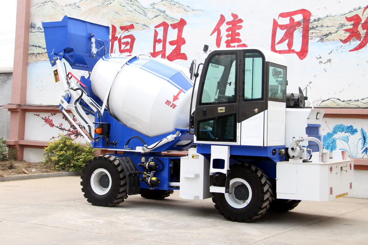 HWJB200自上料攪拌車(chē)