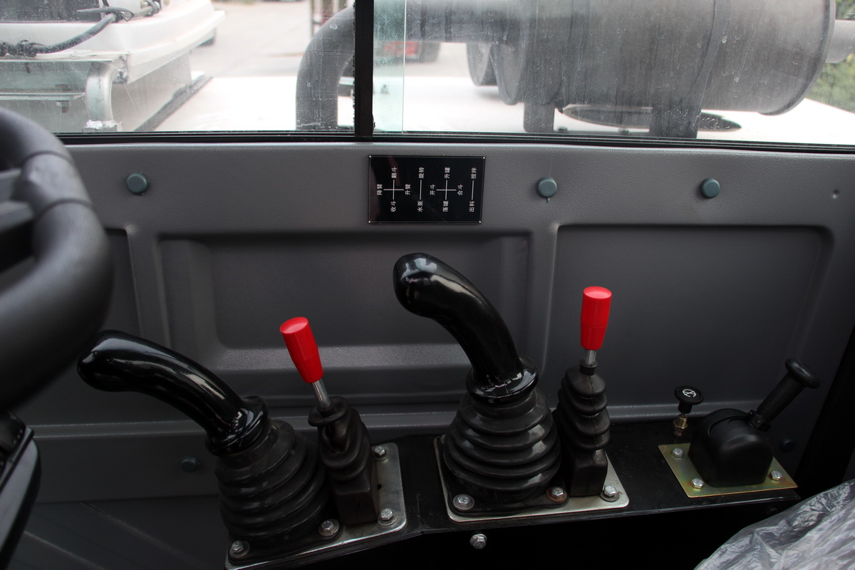 HWJB200自上料攪拌車(chē)
